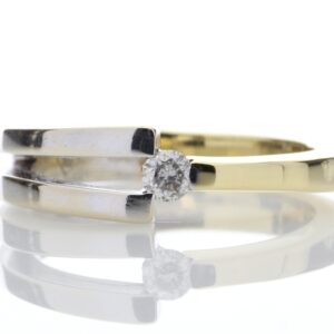 18ct Single Stone Two Tone  Diamond Set Ring 0.13 Carats