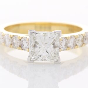 18ct Yellow Gold Single Stone Princess Cut Diamond Ring (1.00) 1.60