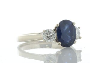 18ct Yellow Gold Three Stone Oval Cut Diamond And Sapphire Ring (S2.16) 0.77