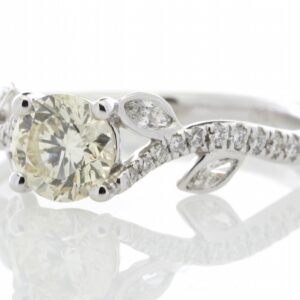 18ct White Gold Set Shoulders Diamond Ring (0.71) 1.09 Carats