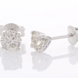 18ct White Gold Single Stone Prong Set Diamond Earring 1.01 Carats