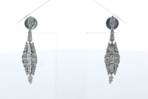 18ct White Gold Diamond Drop Earring 1.75