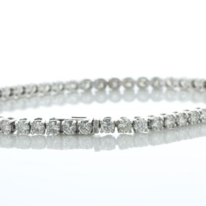 18ct White Gold Tennis Diamond Bracelet 5.32