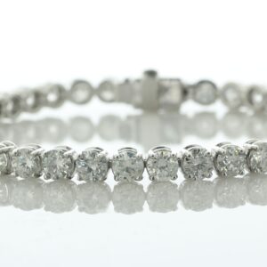 18ct White Gold Tennis Diamond Bracelet 12.42 Carats