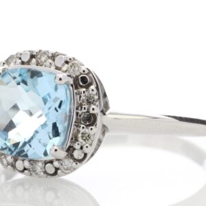 9ct White Gold Diamond And Blue Topaz Ring 0.10 Carats