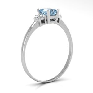 9ct White Gold Fancy Cluster Diamond Blue Topaz Ring 0.06 Carats