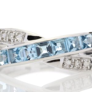 9ct White Gold Blue Topaz And Diamond Ring 0.06 Carats