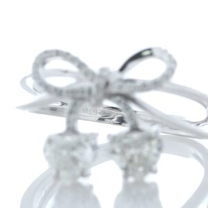 18ct White Gold Bow Shape Heart Diamond Ring 1.32 Carats