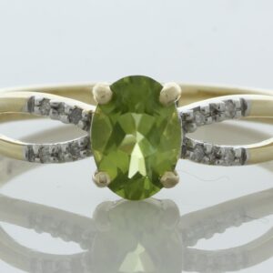 9ct Yellow Gold Diamond And Peridot Ring (P0.69) 0.03