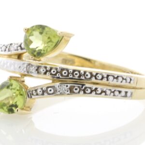 9ct Yellow Gold Peridot Diamond Ring 0.02 Carats