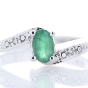 9ct White Gold Diamond And Emerald Ring (E 0.50) 0.01