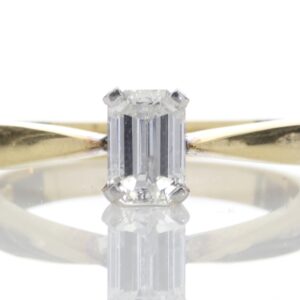 18ct Single Stone Emerald Cut Diamond Ring D SI3 0.72 Carats