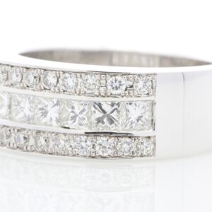 18ct White Gold Rub Over Set Semi Eternity Diamond Ring 0.94 Carats