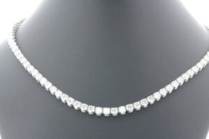 18ct White Gold Tennis Diamond Collarate 19″ 20.26 Carats