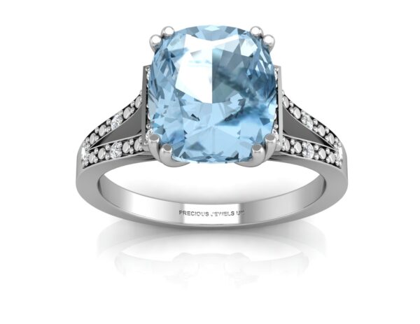 9ct White Gold Diamond And Blue Topaz Ring 0.07 Carats - Image 3