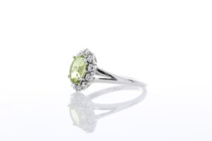 9ct White Gold Cluster Diamond And Peridot Ring (P1.50) 0.03