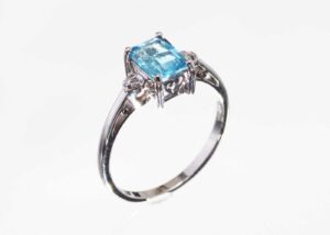 9ct White Gold Blue Topaz Diamond Ring 0.02 Carats