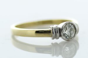 18ct Yellow Gold Single Stone Rub Over Set Diamond Ring 0.40