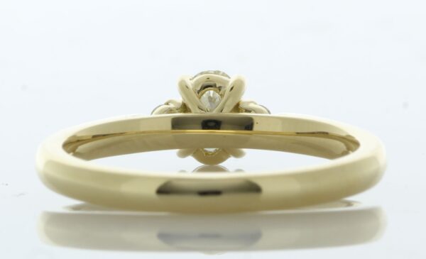 18ct Yellow Gold Oval Cut Diamond Shoulder Set Ring 0.50 - Image 4