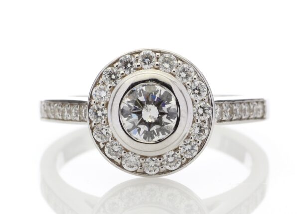 18ct White Gold Single Stone With Halo Setting Ring 1.00 Carats - Image 5