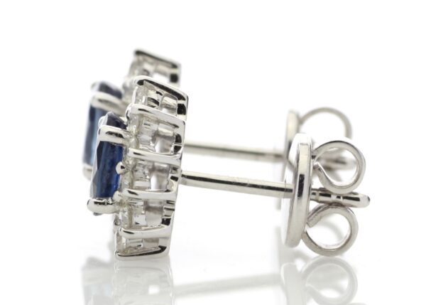 18ct White Gold Oval Cluster Claw Set Diamond And Sapphire Earring (S 1.33) 0.62 Carats - Image 3