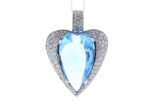 18ct White Gold Single Stone Heart Cut Diamond And Blue Topaz Pendant 1.10 Carats