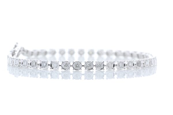 18ct White Gold Tennis Diamond Bracelet 1.48 Carats - Image 4