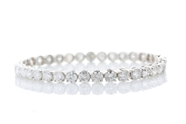 18ct White Gold Tennis Diamond Bracelet 13.15 Carats - Image 3