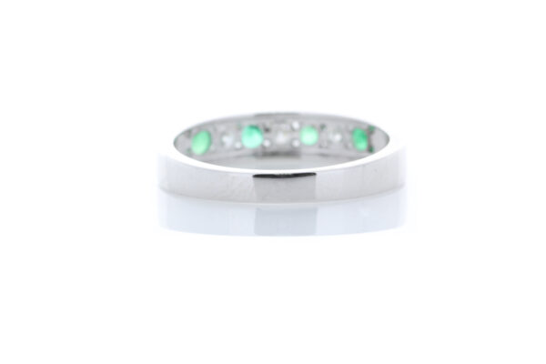 9ct White Gold Channel Set Semi Eternity Diamond And Emerald Ring (E0.30) 0.25 - Image 3