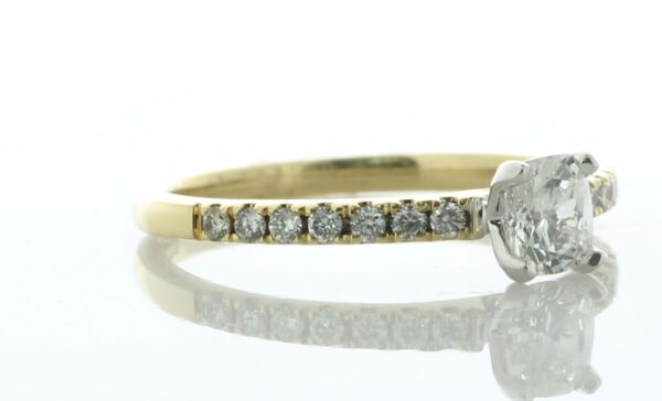 18ct Yellow Gold Single Stone Claw Set With Stone Set Shoulders Diamond Ring - Image 2