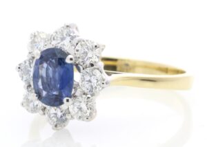 18ct Yellow Gold Oval Cluster Diamond And Sapphire Ring (S 0.90) 0.96 Carats