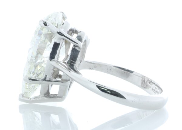 18ct White Gold Pear Shaped Diamond Ring 10.06 Carats - Image 3