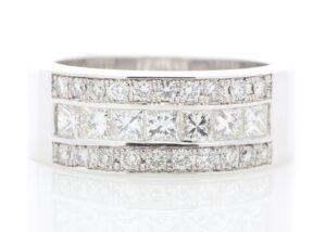 18ct White Gold Rub Over Set Semi Eternity Diamond Ring 0.94 Carats