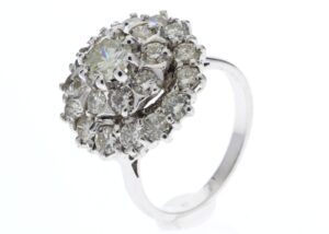 18ct White Gold Round Three Tier Cluster Diamond Ring 2.85 Carats