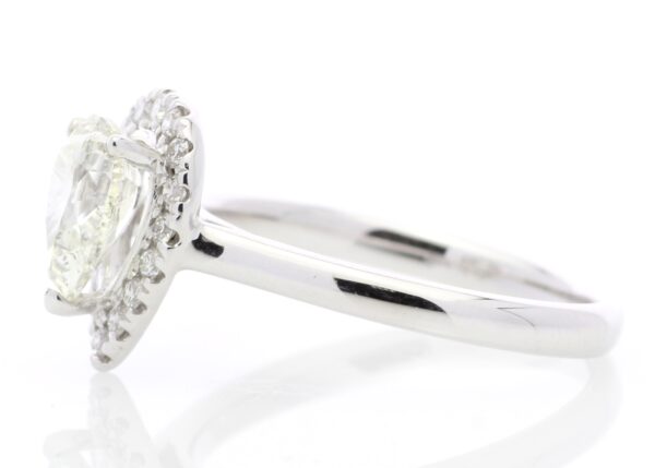 18ct White Gold Pear Cluster Claw Set Diamond Ring 1.21 Carats - Image 3