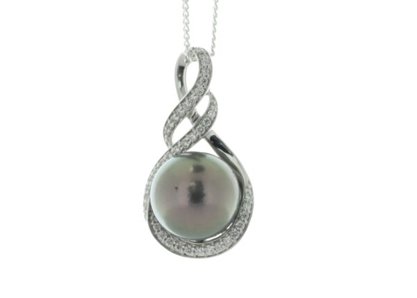 18ct White Gold Diamond And Pearl Drop Pendant (PL10.00) 0.21