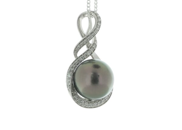 18ct White Gold Diamond And Pearl Drop Pendant (PL10.00) 0.21 - Image 2