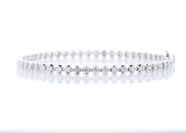 18ct White Gold Tennis Diamond Bracelet 2.49 Carats - Image 2