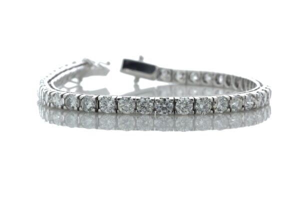 18ct White Gold Tennis Diamond Bracelet 9.05