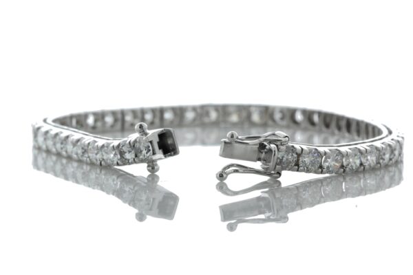 18ct White Gold Tennis Diamond Bracelet 9.05 - Image 3