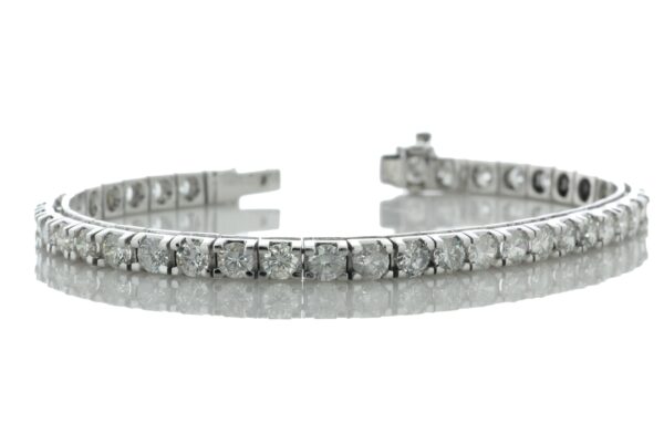 18ct White Gold Tennis Diamond Bracelet 8.5" 5.00 Carats - Image 4