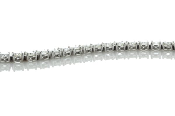 18ct White Gold Tennis Diamond Bracelet 12.68 Carats - Image 4