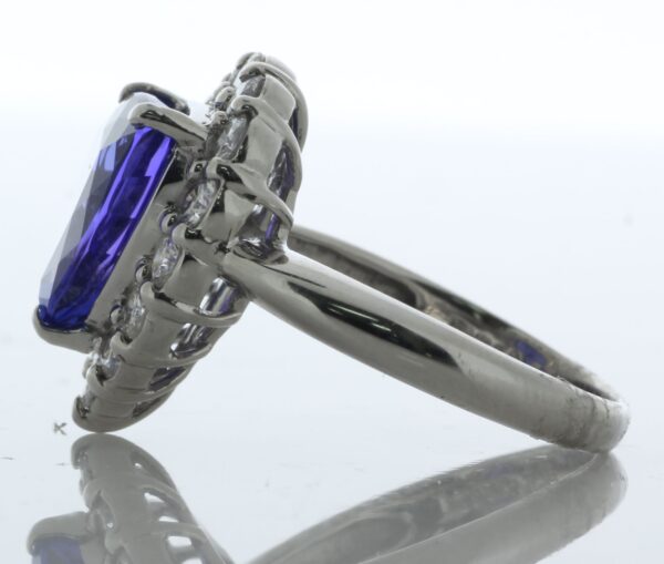 Platinum Trillion Cut Tanzanite And Diamond Ring (T3.72) 0.85 - Image 3