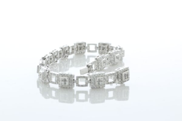 14ct White Gold Full Eternity Diamond Bracelet 3.80 - Image 3