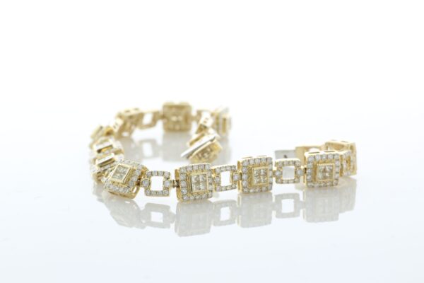 14ct Yellow Gold Full Eternity Diamond Bracelet 4.05 - Image 3