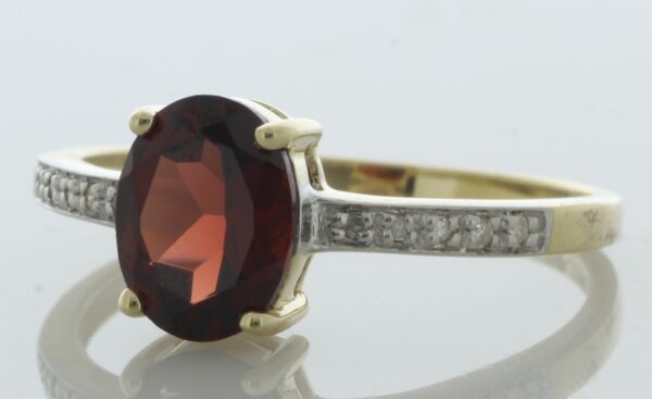 9ct Yellow Gold Diamond And Garnet Ring (G1.47) 0.04 - Image 2