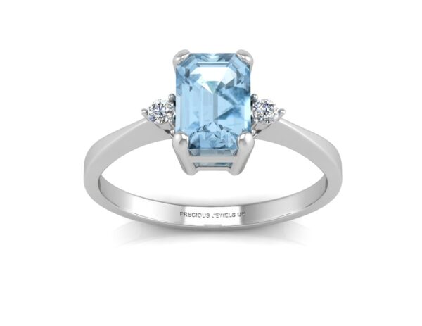 9ct White Gold Diamond And Emerald Cut Blue Topaz Ring 0.04 Carats - Image 3