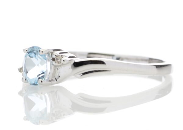 9ct White Gold Diamond and Blue Topaz Ring 0.01 Carats - Image 2