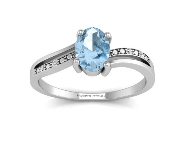 9ct White Gold  Diamond And Blue Topaz Ring 0.20 Carats - Image 3