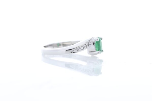 9ct White Gold Diamond And Emerald Ring (E 0.50) 0.01 - Image 4